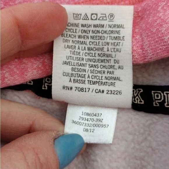 PINK VS 2012 Pink Black Logo Fleece Thrashed Hooded Pullover Large - Picture 11 of 16